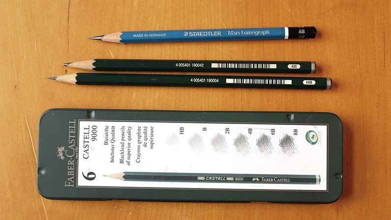 Pencil extenders, which one to choose. Paint with crayons and draw